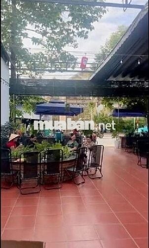 Cần sang quán Cafe 200m2 giá 6tr th mặt tiền đường Nguyễn Trung Trực