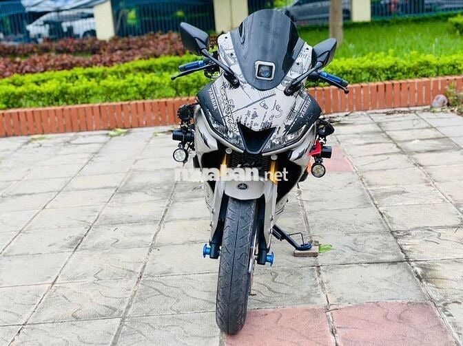 YAMAHA R15 V3 XÁM DÁN SIÊU ĐẸP TRA GOP KO LÃI.