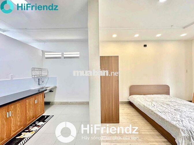 Cho Thuê 1PN Balcon 4ng4xe Full NT Cao Cấp Ngay MT Lạc Long Quân QTb