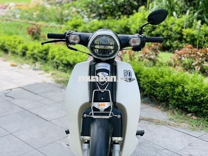 HONDA CUB 50CC MÀU ĐEN NHÁM HỌC SINH ĐI HỌC