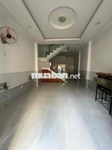 cho thuê nhà nguyên căn hẻm tư đón gần cây xăng quang phú nhà mới tính