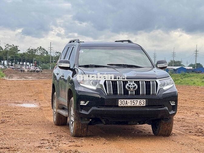 Prado Trung Đông ,hộp lạnh , ổ cắm 220v , 6xx ,Zin