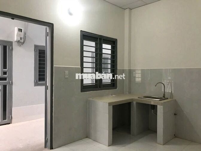 Phòng trọ 3,1 triệu ( 20 m2) vườn lài q12