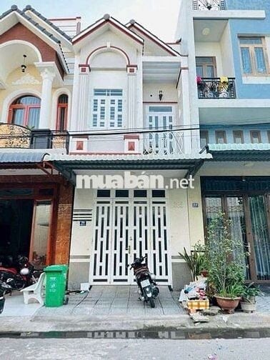 NHÀ 1 TRỆT 01 LẦU - KDC ĐẠI HỌC Y DƯỢC , CÓ 4 PNGỦ VÀ 3 MÁY LẠNH