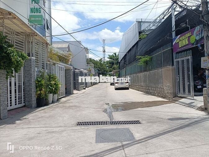 BÁN ĐẤT HẺM  ĐƯỜNG CẦU DỨA PHÚ NÔNG GẦN VĐT, NHA TRANG GIÁ 2,970 TỶ