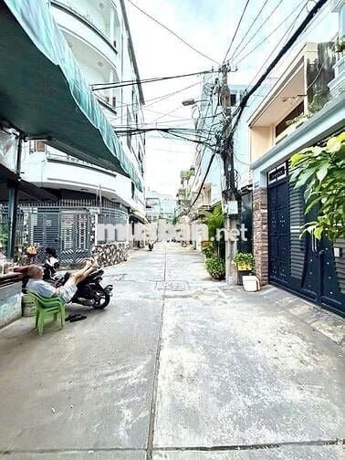 Giảm Sốc nhà nhỏ 4tang CMT8 cần bán hẻm 3m 80m2 chỉ 3tyr