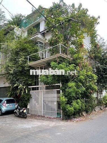Giáp Q7, Gần TDT, Rmit, PMH... Phòng Rộng Có Ban Công, Bếp, Gara xe