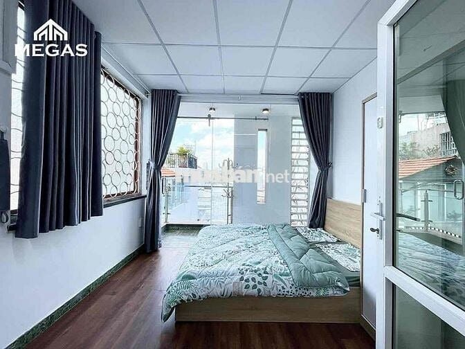 Căn Hộ Ban Công _ Đầy Đủ Nội Thất Ngay Trung Tâm Quận 1