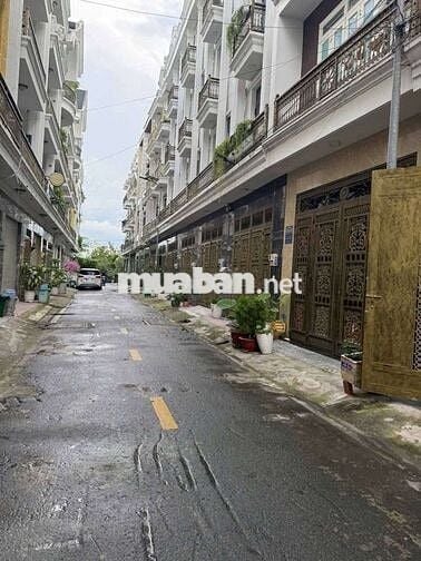 Nhà 1 trệt 1 lửng 3 lầu sân thượng hẻm 151 liên khu 4/5 BHH B bình tân