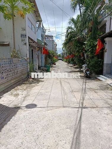 Bán nhà sổ hồng chung đất thổ cư khu dân cư hiện hữu