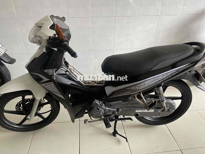 honda wave Blade 2016. bst 83 .có cccd chủ xe
