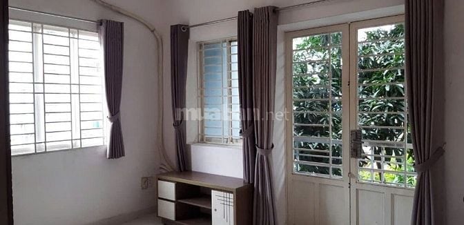 Cho thuê căn hộ lầu 2 đường Nguyễn Công Hoan, Phú Nhuận, 52m2, 2 PN