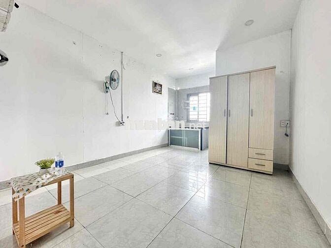 Studio kèm cửa sổ siêu thoáng ngay Phạm Văn Đồng, Kha Vạn Cân, Thủ Đức