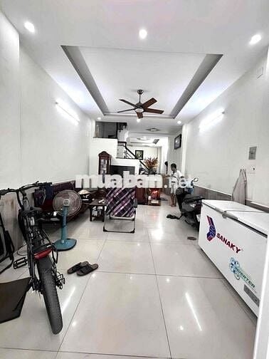 💦Đường 5m - Nhà Đúc 2 Tầng - DT: 4x12 (48m2) - Cạnh Ngã Tư Bốn Xã - ch