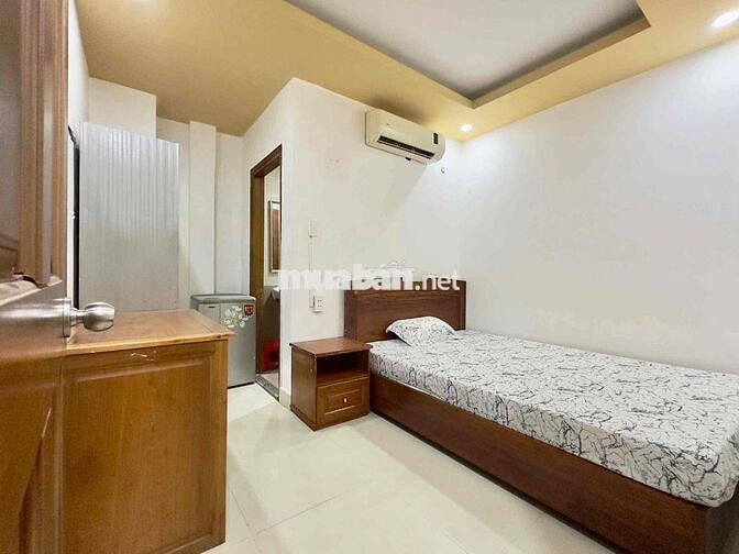 PHÒNG TRỌ CÓ ĐỦ NỘI THẤT, THANG MÁY, GIÁ RẺ GẦN ĐH TDT RMIT SGU STU