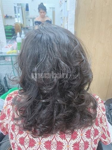Cần thợ nử chuyên gội đầu, nails