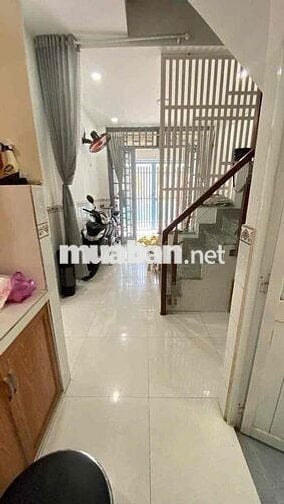 Nhà mặt tiền gần khu Phan Xích Long cho thuê