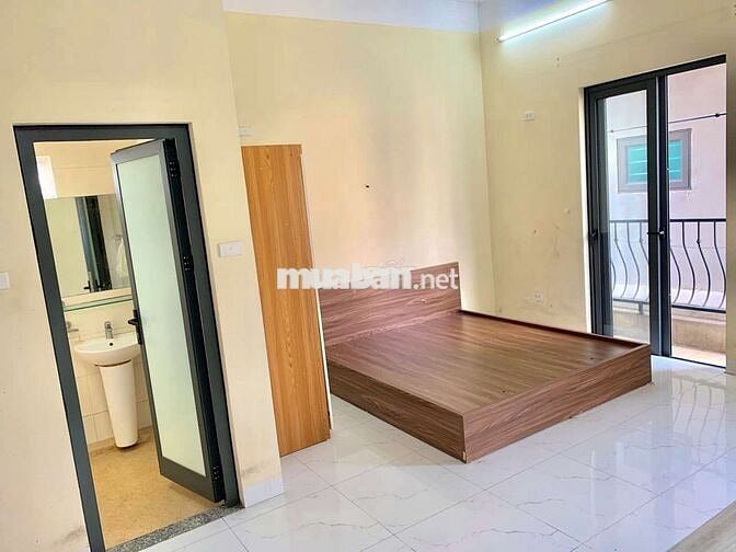 ĐH K Tế kỹ thuật King kong tại minh khai 1tr7 2tr5 4tr full đẹp.
