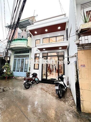 BÁN NHÀ HẼM 90 HUNG VUONG TPCT