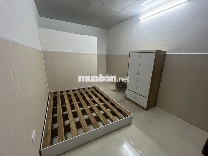 Cho thuê phòng trọ 15m2 đường Trần Khát Chân, quận Hai Bà Trưng