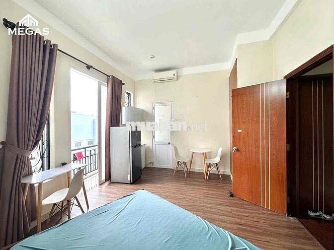Cho Thuê Căn StudioBan Công Gần Đh sư Phạm Lê Văn sỹ Q3