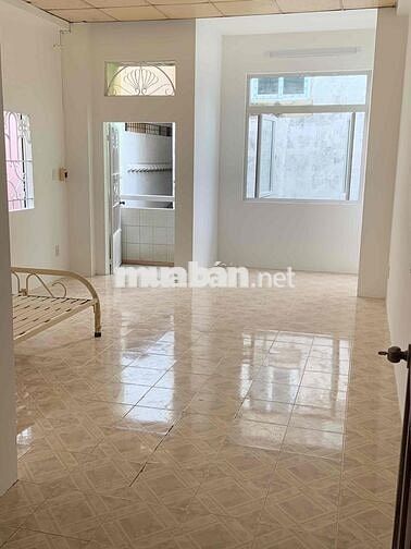 Phòng trống, thoáng mát phường Phú Nhuận