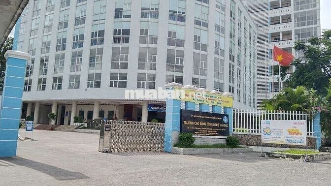 Bán gấp nhà ngay Trường Cao Đẳng Công Nghệ Thủ Đức 56m2, chỉ 4.8 tỷ.