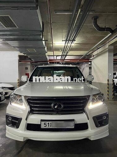 Lexus LX 2014 570 - 12500 km