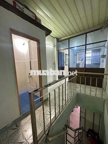 Phòng cho thuê đường Lạc Long Quân , 25m2 , rộng thoáng có bancon