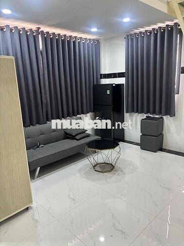 phòng 36 m2, gần chợ Bến Thành, nội thất đầy đủ gặp Phi-ĐT:***