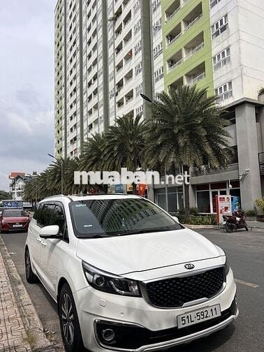 Kia Sedona 2018 Platinum D - 95000 km