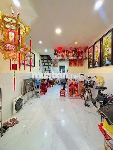 🔸NHÀ ĐẸP - CHỈ HƠN 2 TỶ CÓ NGAY 2PN 2WC - SÁT QUẬN 6🔥