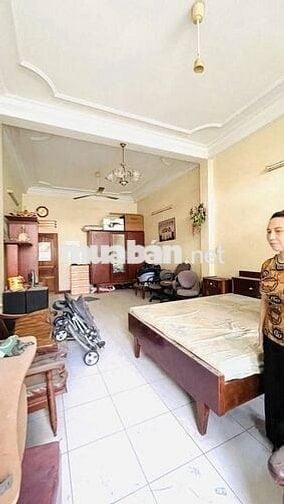 Bán Căn nhà mặt tiền Nguyễn Văn Công rẻ nhất khu- vuông-2 măt tiền 4PN