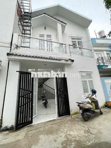 Nhà lầu 3 phòng 3wc KDC Thành Công - 713