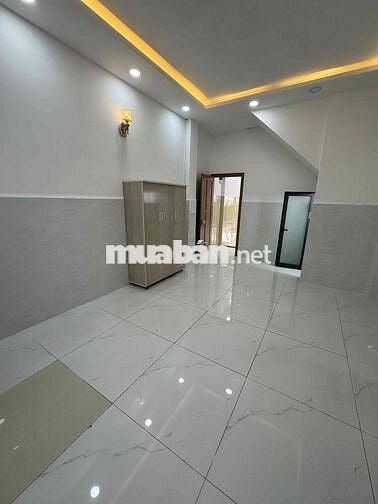 Phòng 35m2 Tầng trệt phù hợp 4 sv Nguyễn Tất Thành
