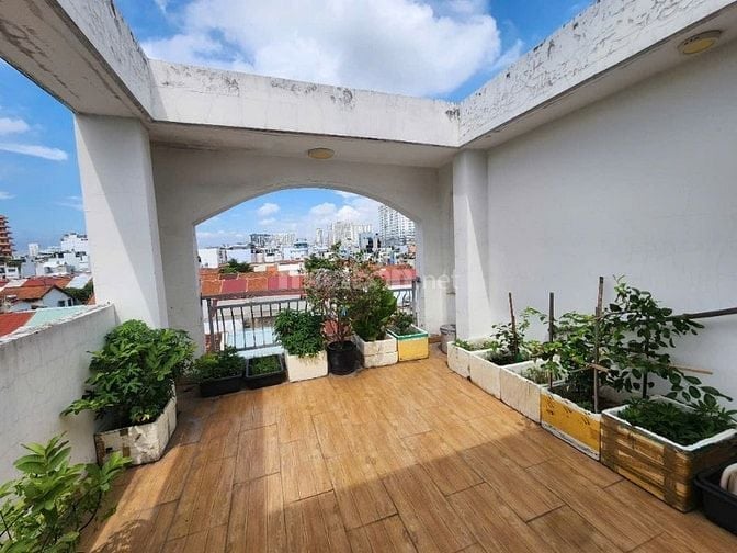Mặt tiền đường số chợ Tân Quy Q7 (4.6x20) 3 tầng rẻ nhất chỉ 10 tỷ