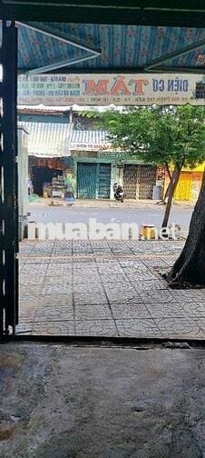 Mặt bằng kinh doanh (không ở lại) gần chợ Phạm Thế Hiển