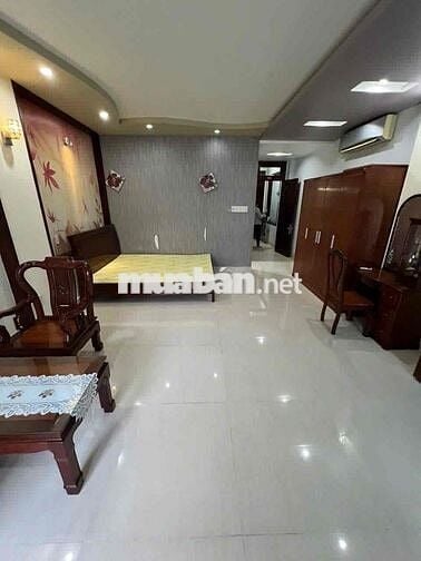 Căn hộ dv. phòng ban công full nội thất. 50m2.Đường Phạm Hùng nối dài.