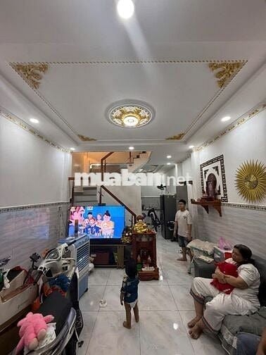 Bán nhà mặt tiền gần lê văn quới, 40m2, 3 tầng, hẻm 6m, giá 4 tỷ 3 TL