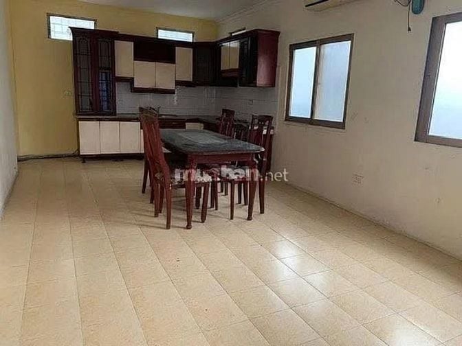 Cho thuê nhà ngõ 2 nguyễn viết xuân 80m x4T ô tô đỗ cửa
