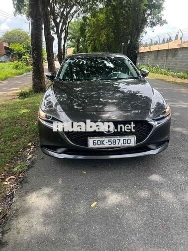 Mazda 3 2020 1.5L Luxury - 120000 km