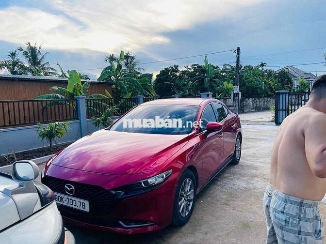 Mazda 3 2020 Sedan 1.5L Luxury - 62000 km