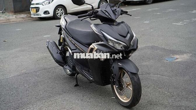 Yamaha NVX V2 Đen Vàng - Biển SG