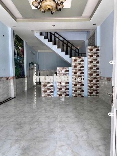 Cho thuê nhà 2 tầng đ hiệp Bình 10tr/tháng