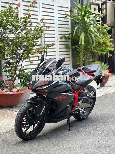 xe cbr250rr