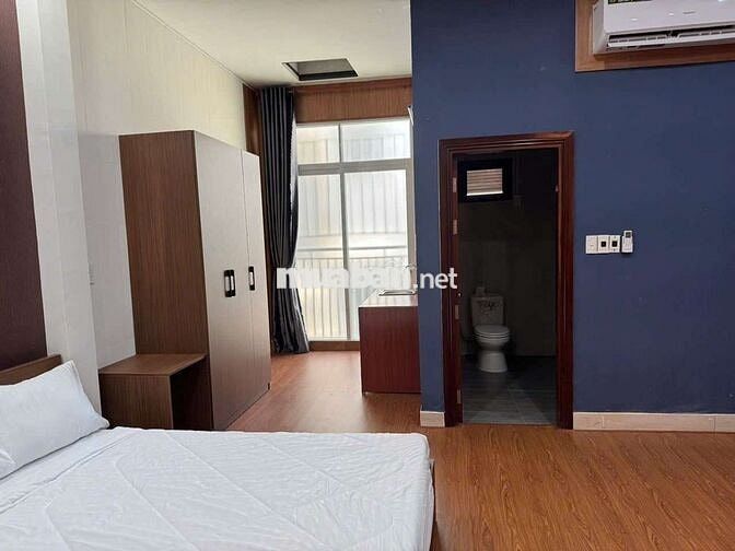 Cần cho thuê nhà mt đường Dương Đình Nghệ 4p căn hộ+mb kd spa