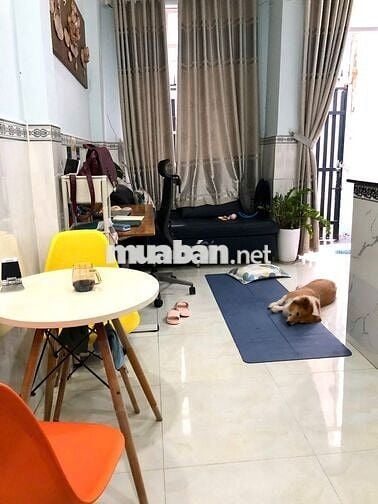bán nhà 4x14 cấp 4 còn mới , gần huỳnh tấn phát nhà bè quận 7