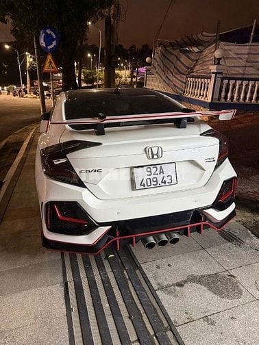 CIVIC 1.5L VTEC cuối 2017 đăng kí 2018