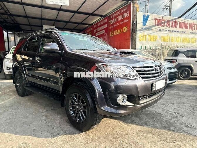 Toyota Fortuner 2013 số sàn máy dầu