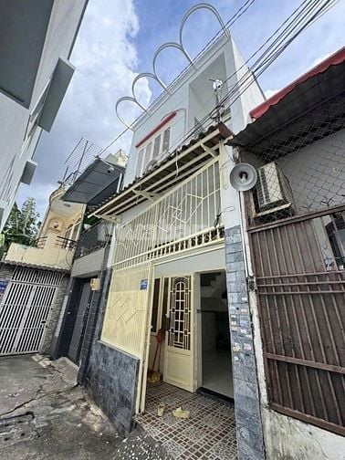 Người thân cần bán nhà DT 47m2 giá 3tỷ150tr ở Điện Biên Phủ, P15, BT